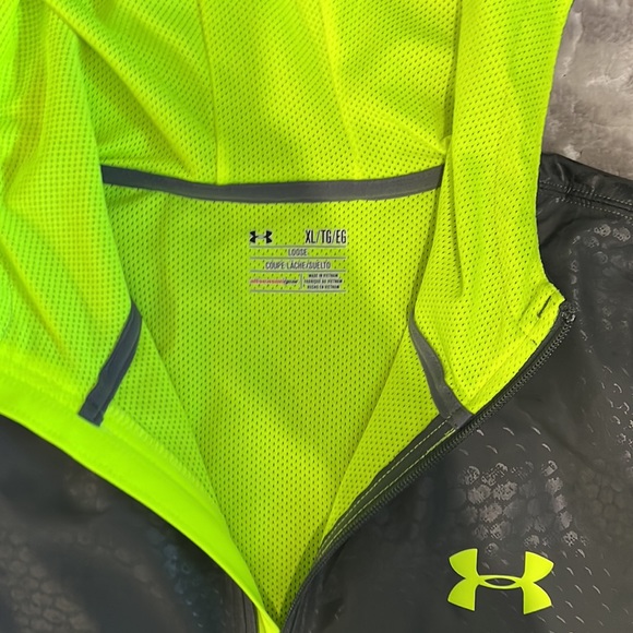 Men’s size XL under Armour jacket - Picture 2 of 2